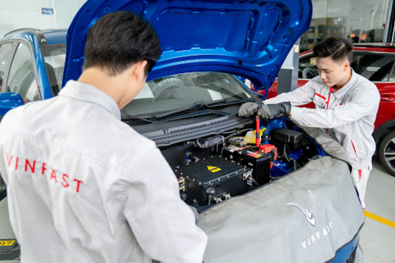 Công tác bảo trì pin định kỳ khi mua xe VinFast